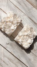 Load image into Gallery viewer, Hand made Shea butter soap bar| Peony and Gardenia scent