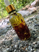 Load image into Gallery viewer, 2oz Rose intention oil