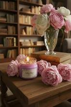 Load image into Gallery viewer, Moon stone 8oz Glass hand poured soy wax candle
